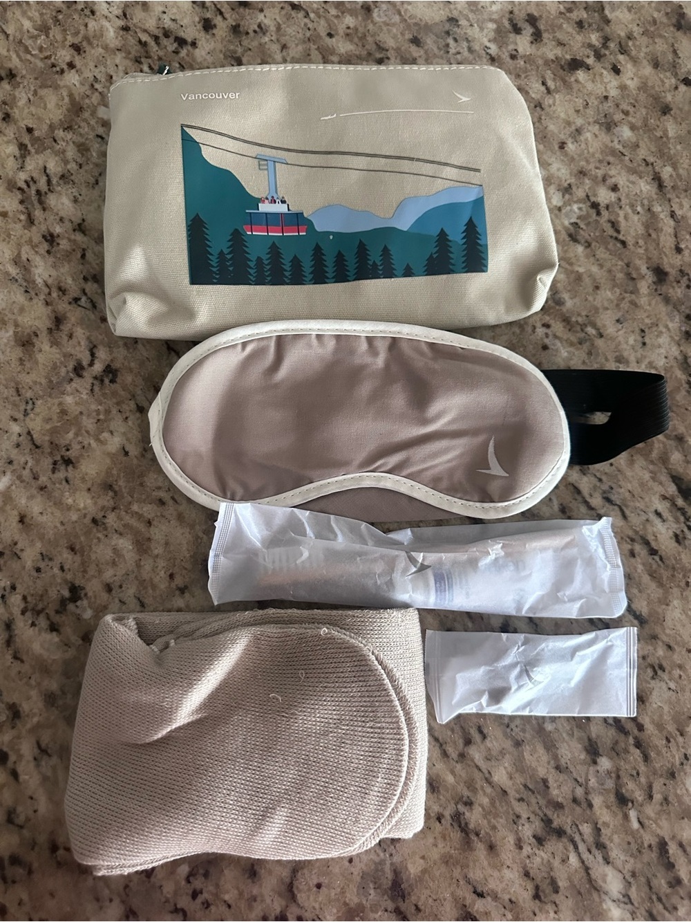 Cathay Pacific - Premium Economy Kit